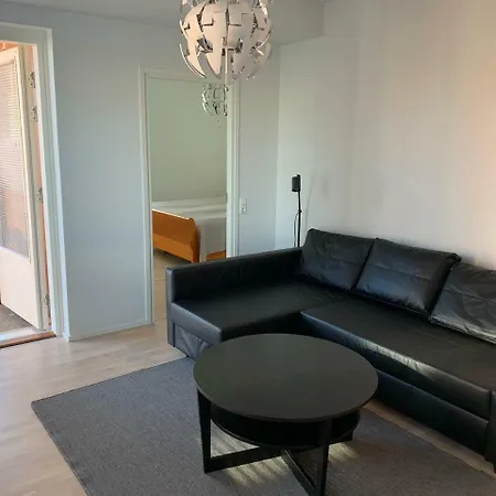 Apartamento Ketlari - New With Sauna